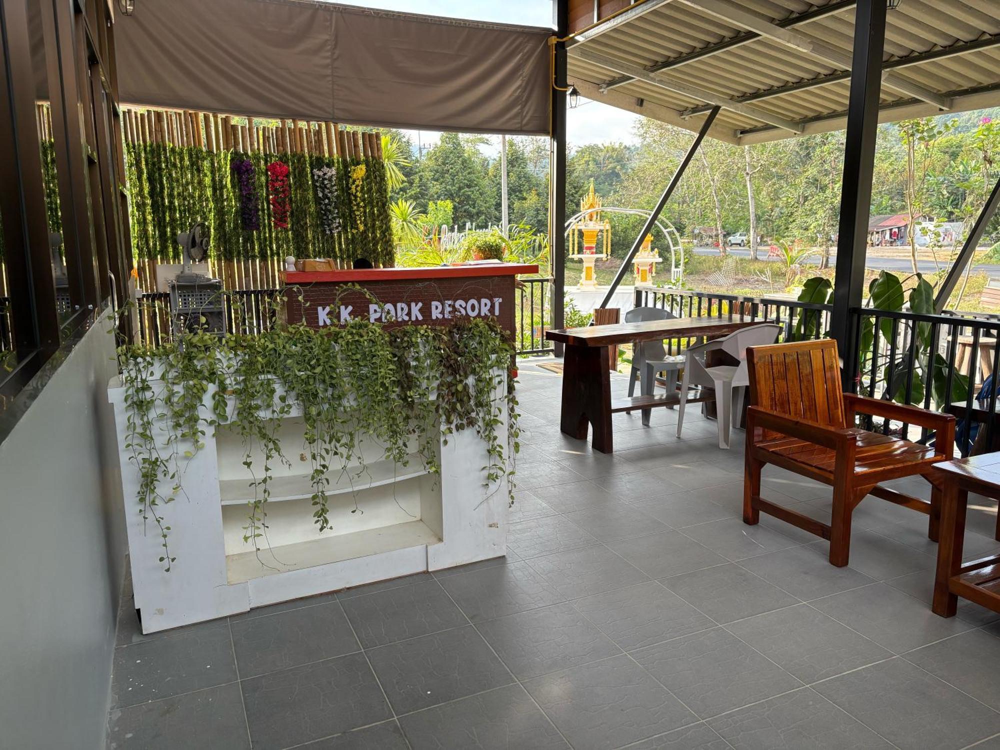 K.K. Park Resort Khao Sok National Park Exterior foto